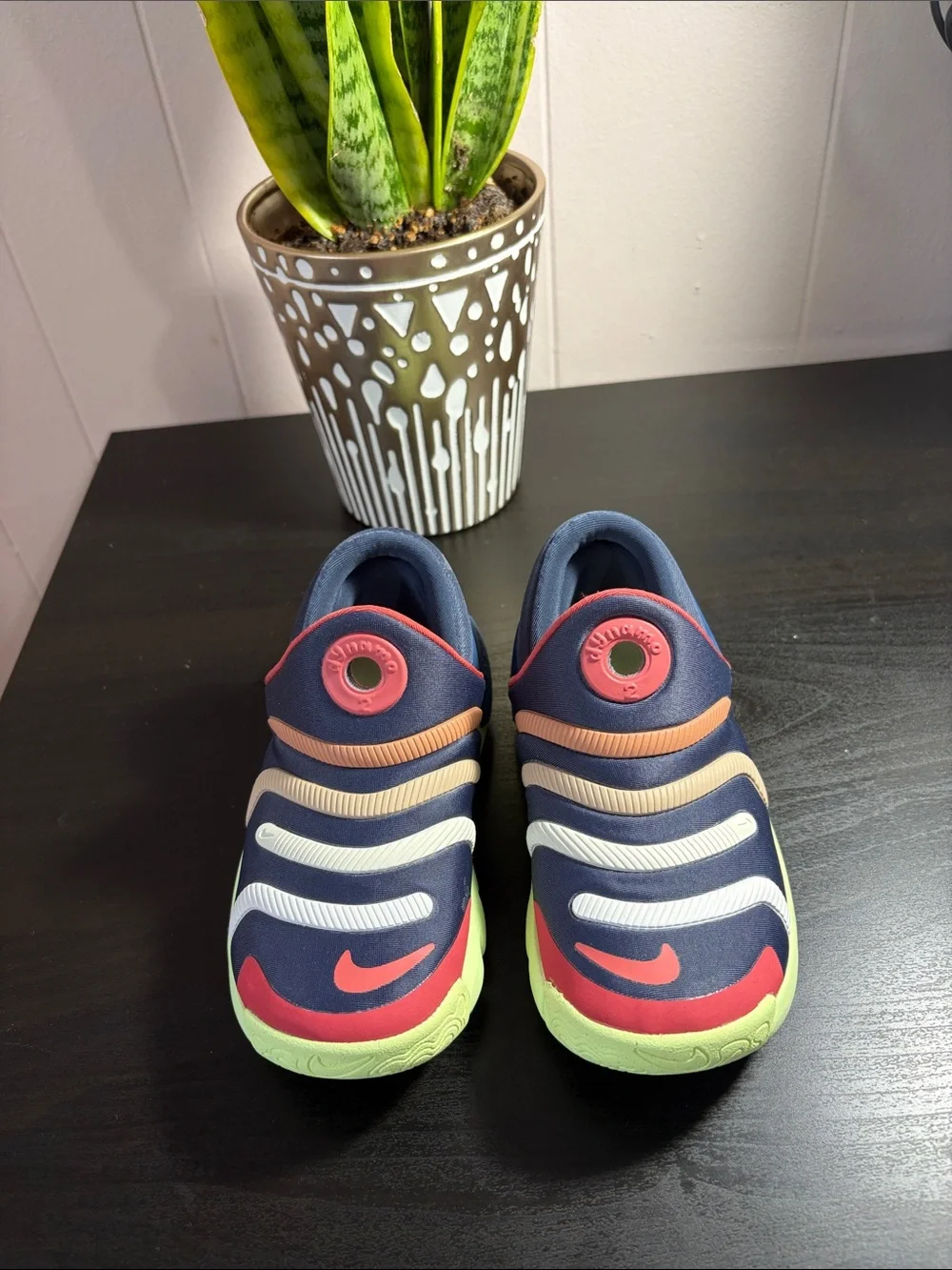 Nike/shoes/ kids Nike size 10C